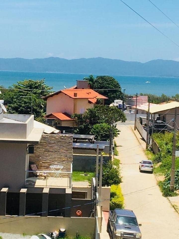 Casa Com 2 Quartos, 6 Pessoas Em Ponta Canas *